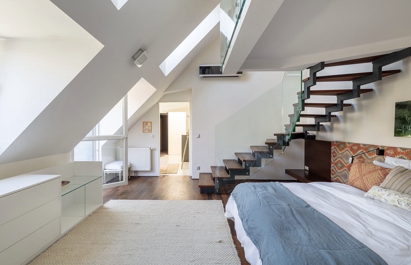 Vienna Loft — Bedroom & Stair
