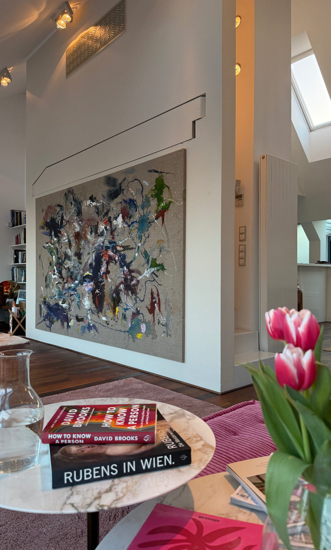 Vienna Loft — Abstract Wall